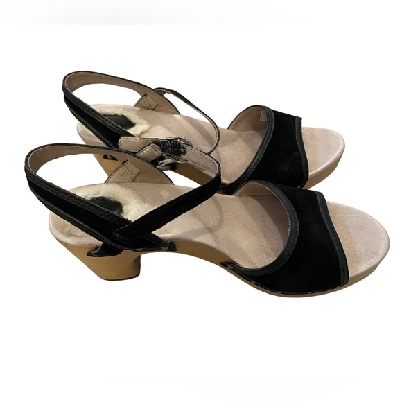 Ugg Black Suede Heeled Clogs. Size 8. - Picture 3 of 8